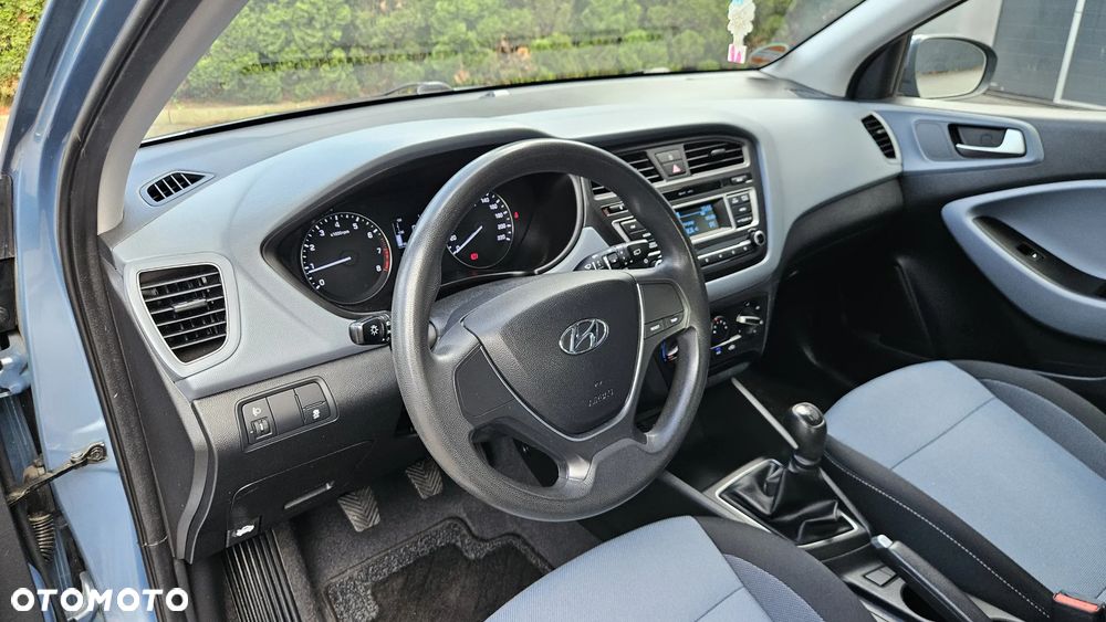 Hyundai i20 1.2 Elegant - 11