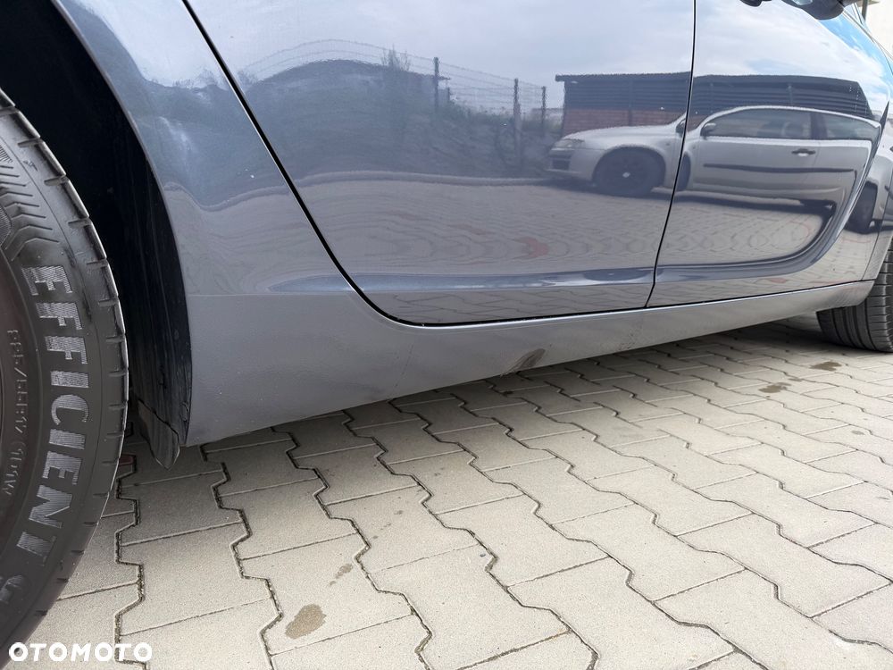 Opel Insignia - 18
