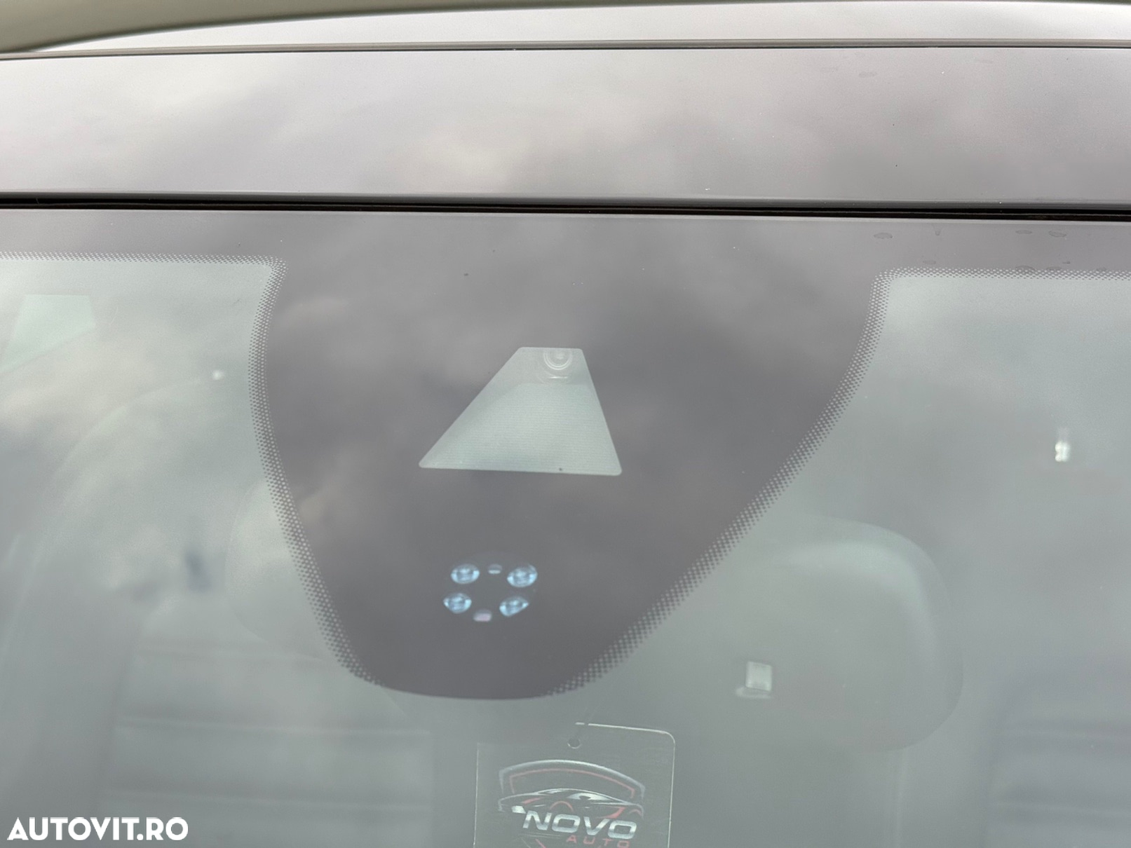 Volkswagen Passat CC 2.0 TDI DSG Exclusive - 35