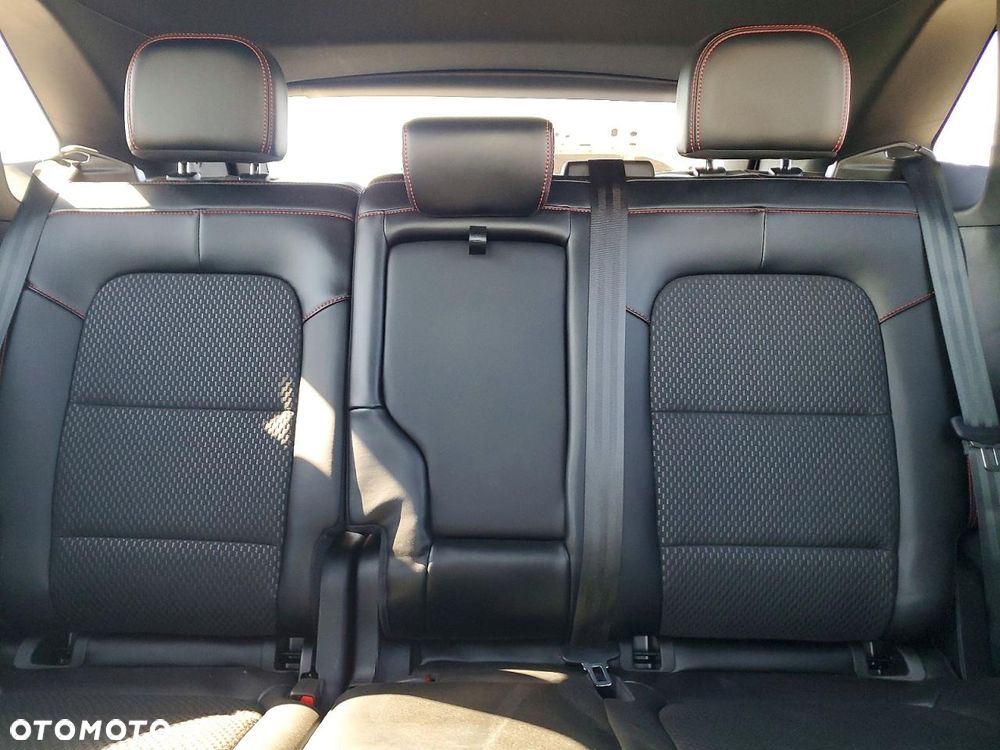 Ford Escape 2.0 EcoBoost AWD Titanium - 11