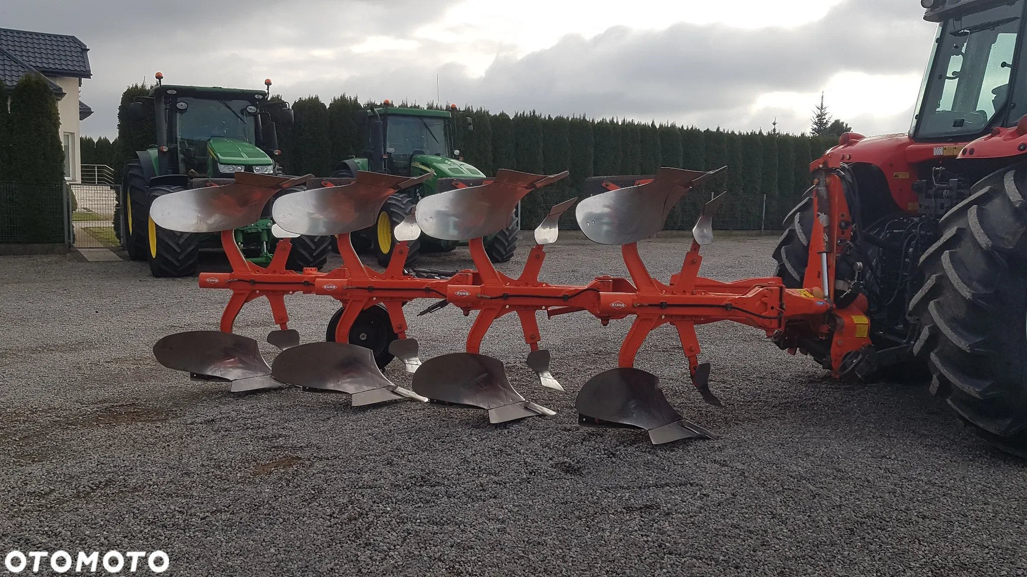 Kuhn VariMaster 121 4 skibowy Non STOP - 35