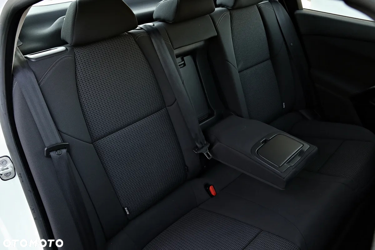 Peugeot 508 RXH 2.0 HDi HYbrid4 - 33