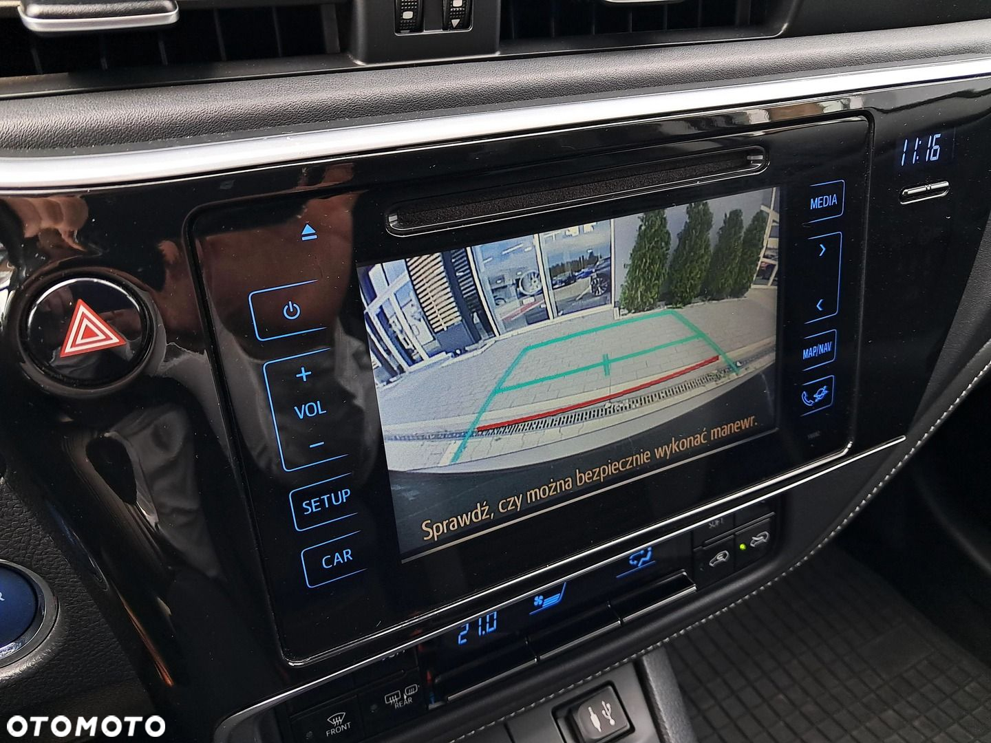 Toyota Auris - 22