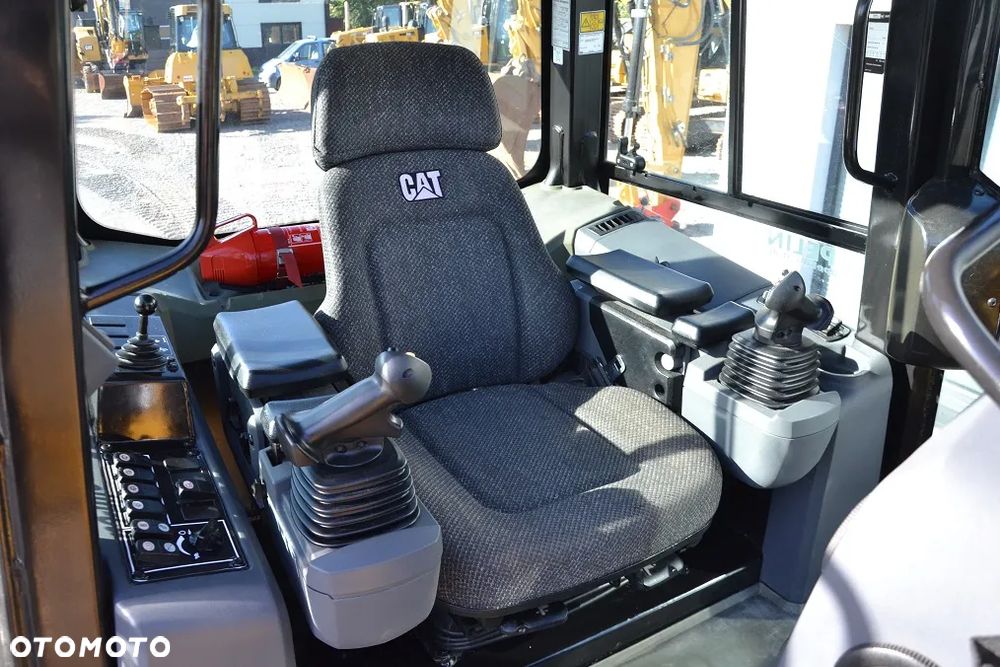 Caterpillar D6K LGP, TYLKO 6800 MTH - 20