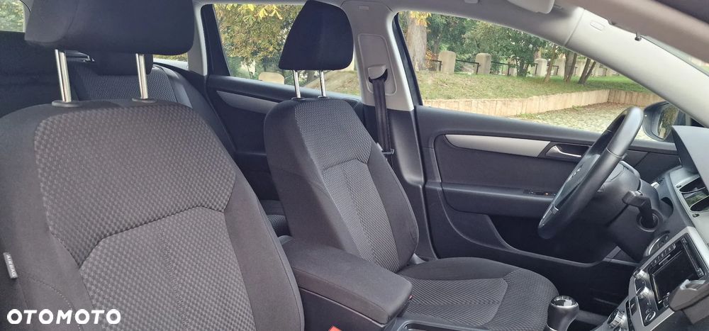 Volkswagen Passat 2.0 TDI 4Motion Comfortline - 16