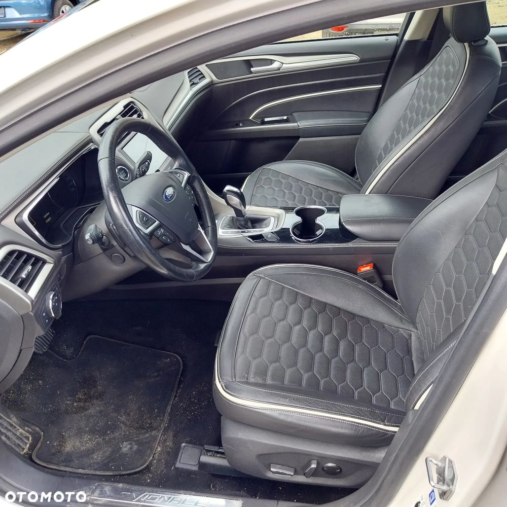 Ford Mondeo Turnier 2.0 TDCi Start-Stopp PowerShift-Aut Vignale - 6