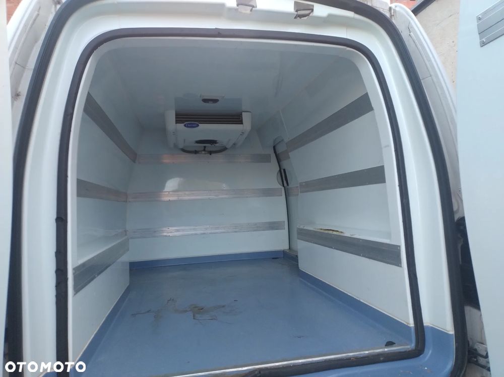 Volkswagen Caddy - 17