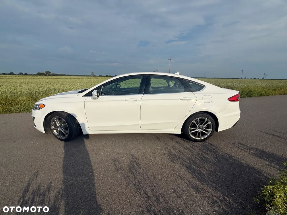 Ford Fusion - 6