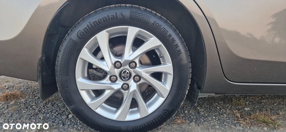 Toyota Corolla 1.6 Comfort - 10