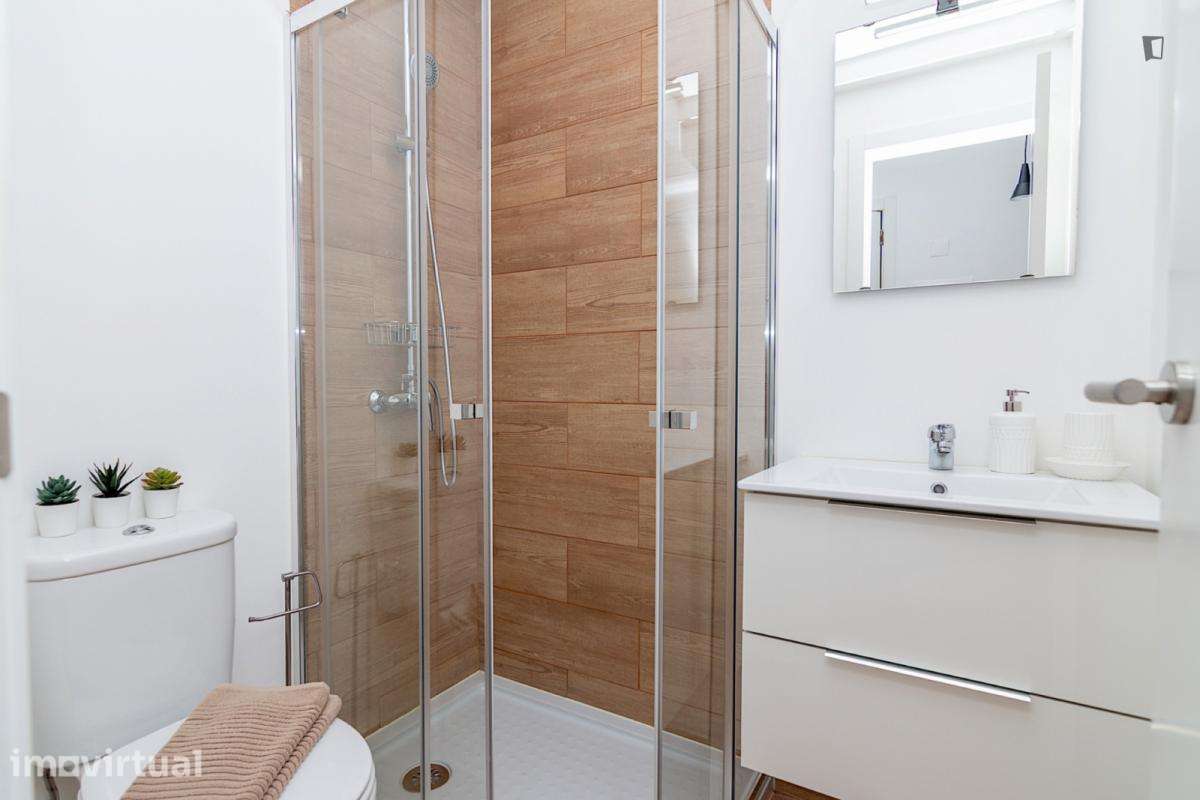 Apartamento com 3 quartos - localizado em Faro - Grande imagem: 2/24