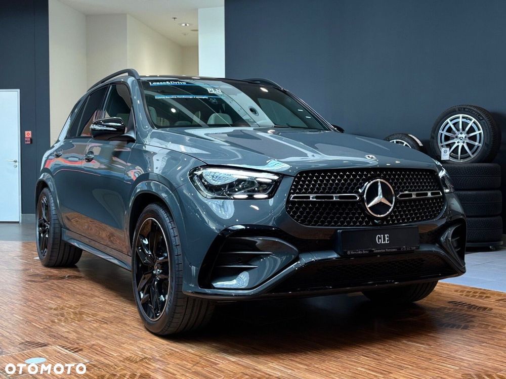 Mercedes-Benz GLE - 1