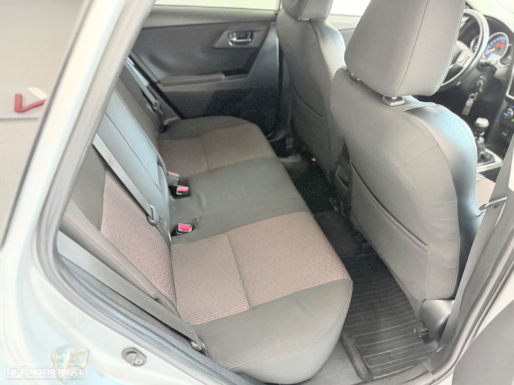 Toyota Auris Touring Sports 1.4 D-4D Active+AC - 25