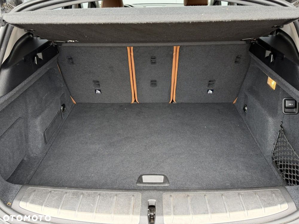 BMW X2 sDrive18d Advantage - 32
