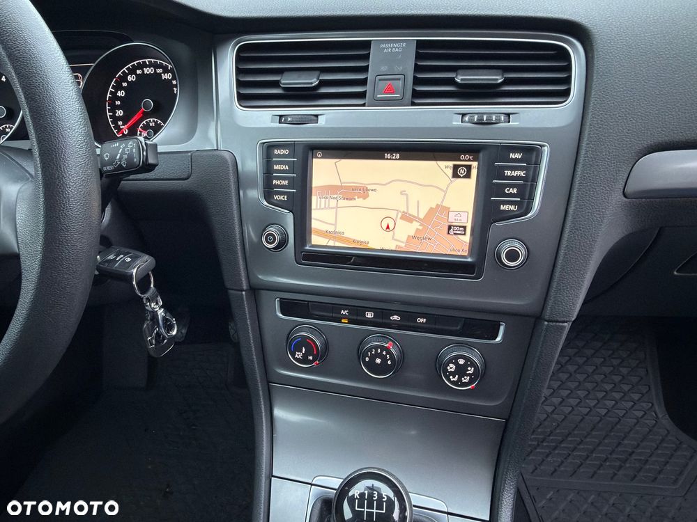 Volkswagen Golf 1.2 TSI BMT Trendline EU6 - 16