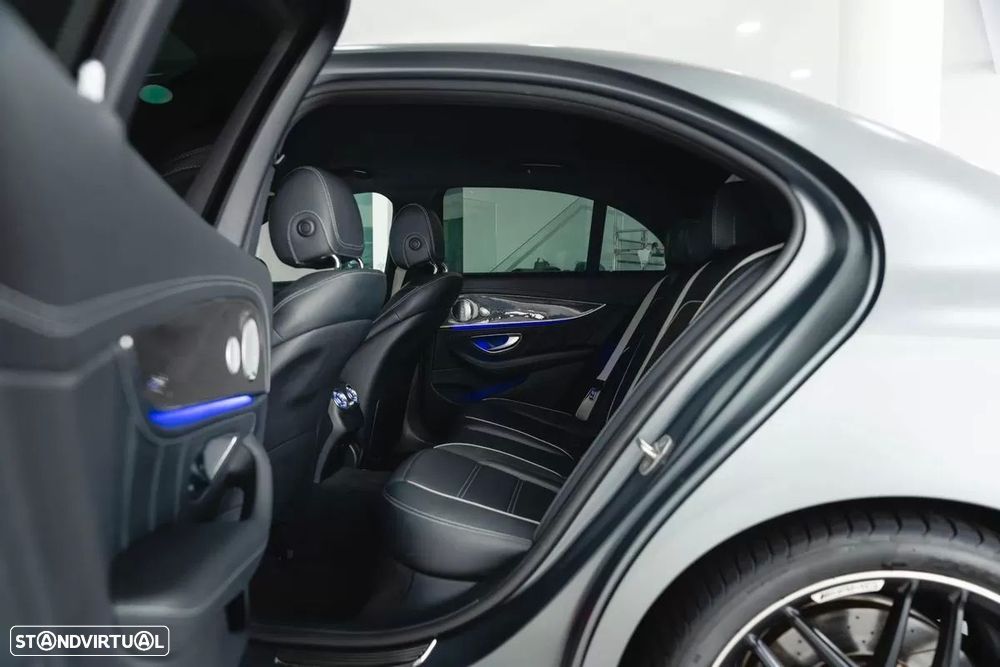 Mercedes-Benz E 63 AMG S 4-Matic+ - 34
