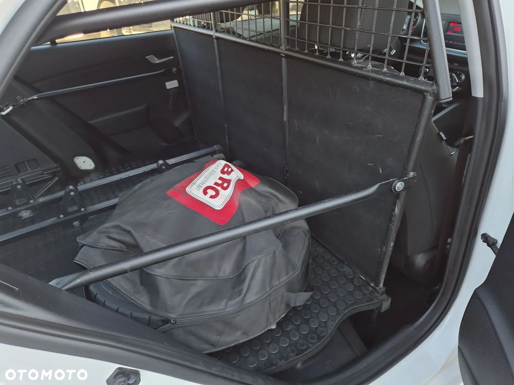 Kia Rio 1.2 M - 19