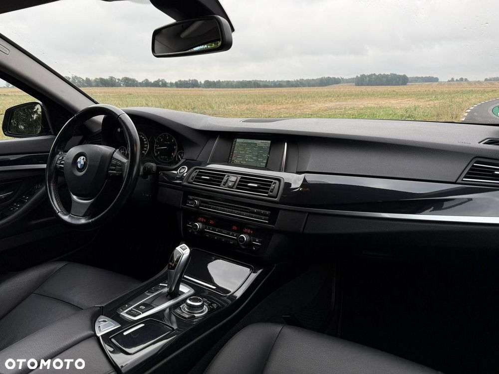 BMW Seria 5 530d Sport-Aut - 11