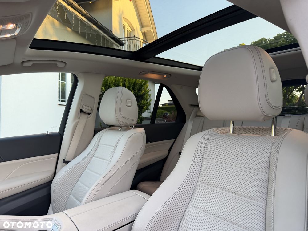 Mercedes-Benz GLE 300 d 4-Matic - 11
