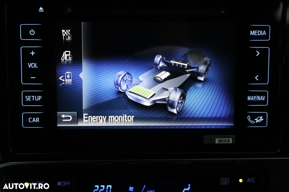 Toyota Auris 1.8 L VVT-i Hybrid Sol - 38