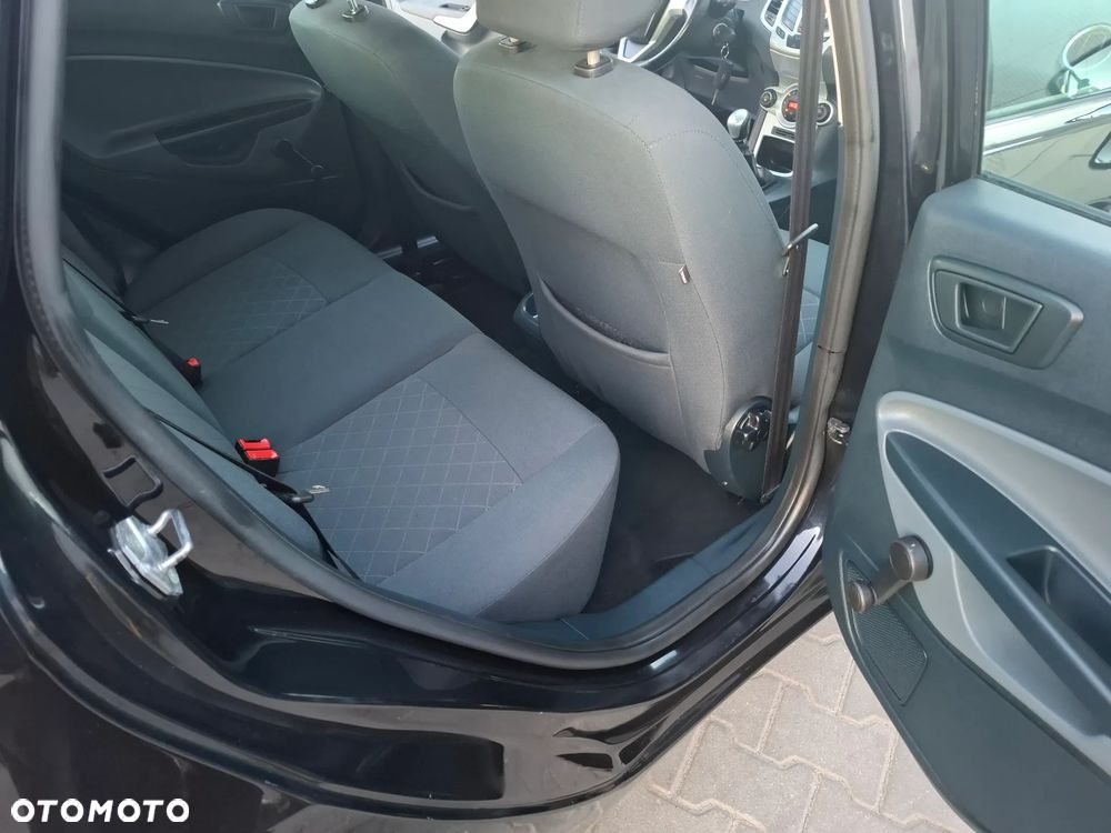 Ford Fiesta 1.25 Ghia EU5 - 14
