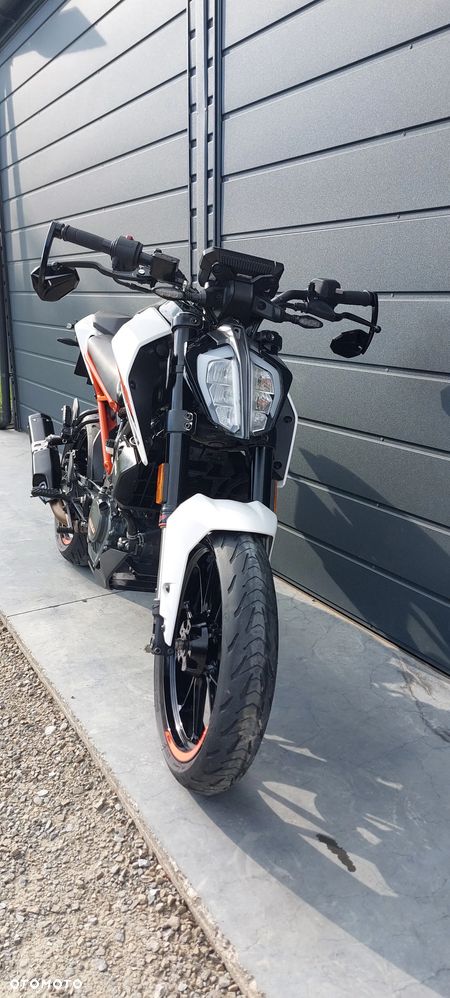 KTM Duke 125 - 22