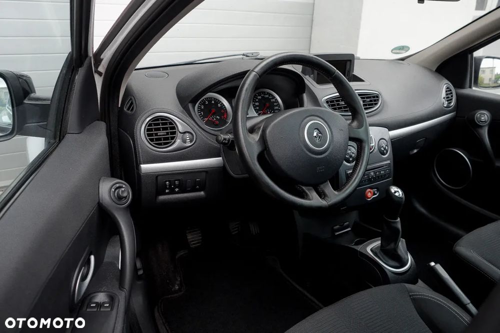 Renault Clio 1.2 16V TCE Night&Day - 11