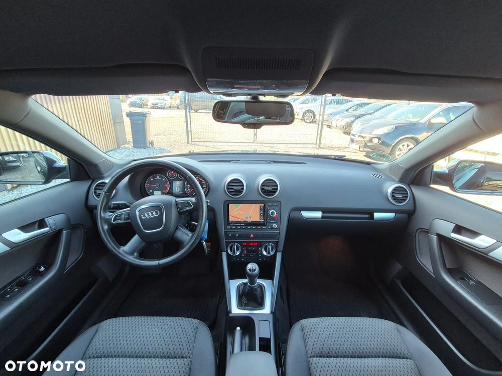 Audi A3 Sportback 1.6 TDI Ambiente - 31