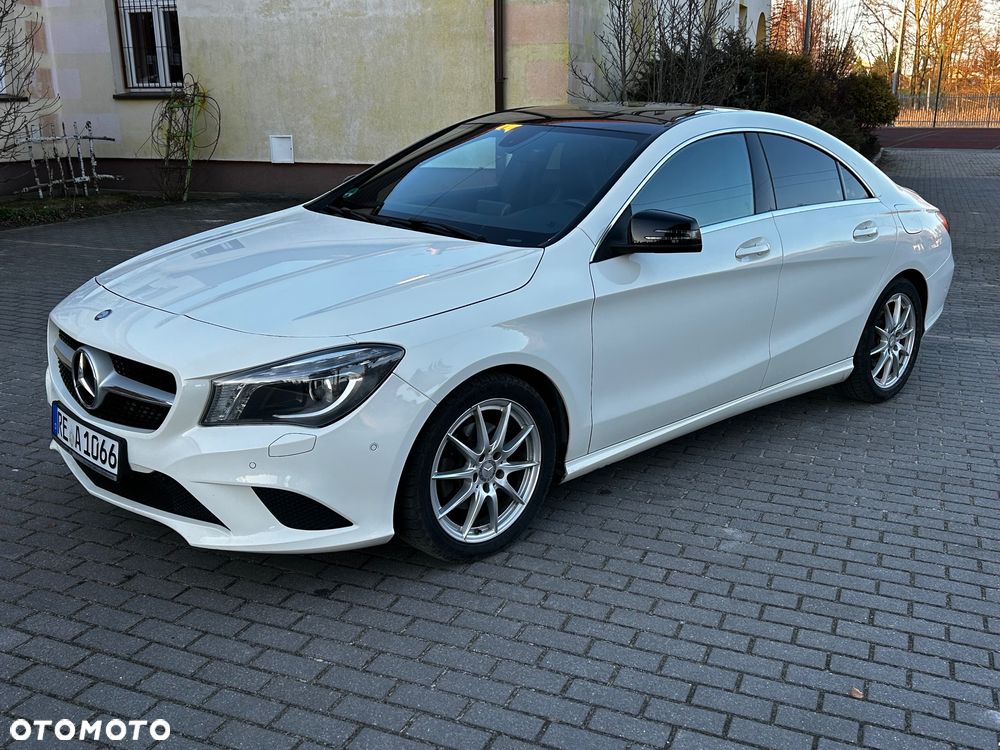 Mercedes-Benz CLA 180 BlueEffICIENCY Edition - 27