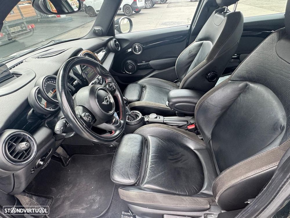 MINI 5 Portas Cooper SD Aut. Seven - 11