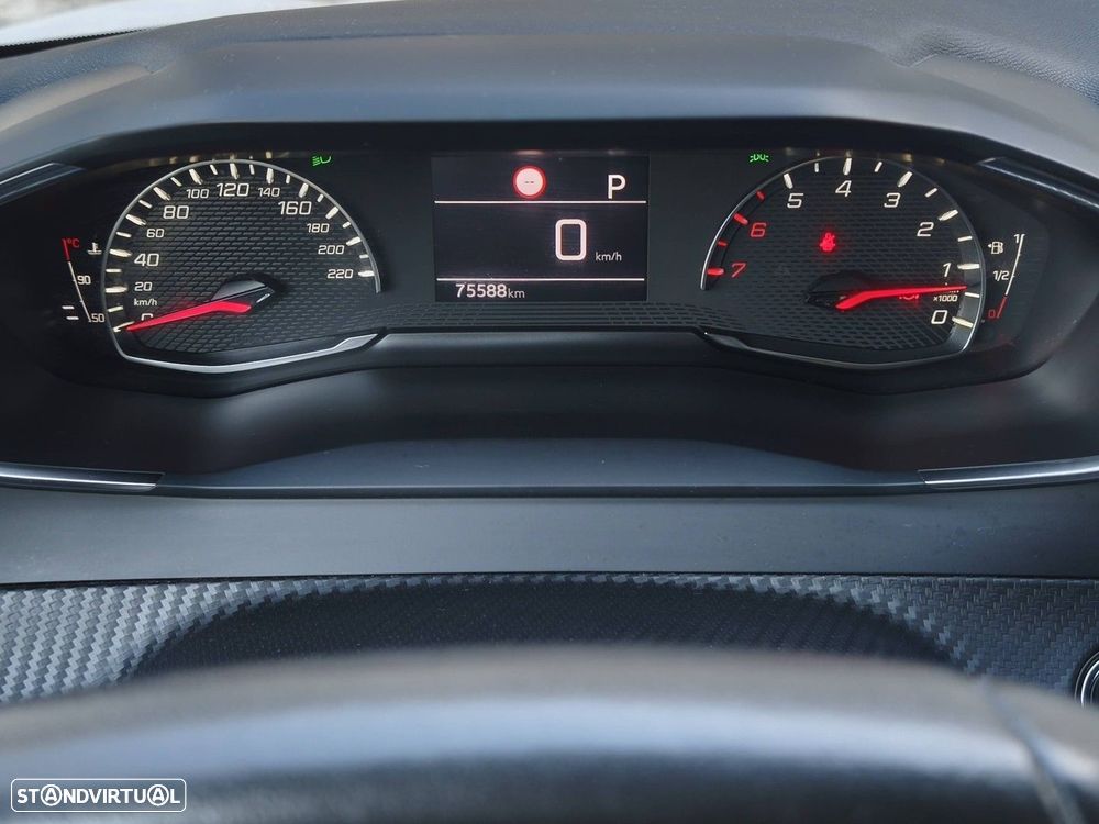 Peugeot 208 PureTech 100 EAT8 Allure - 27