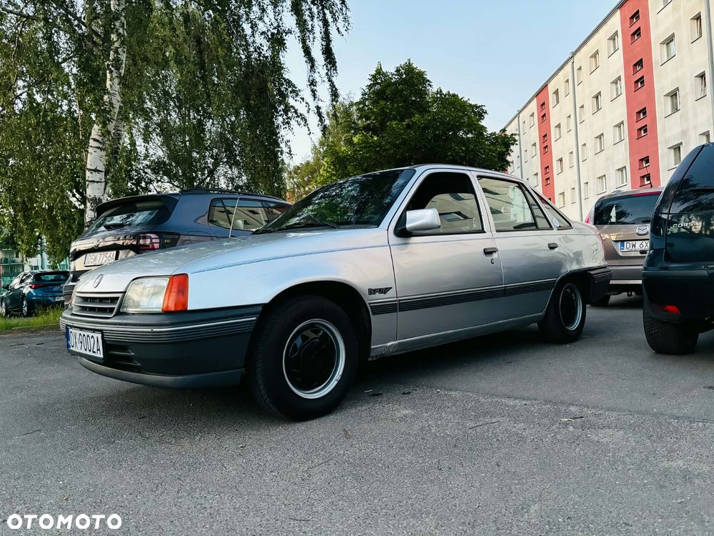 Opel Kadett 1.4 GL - 31