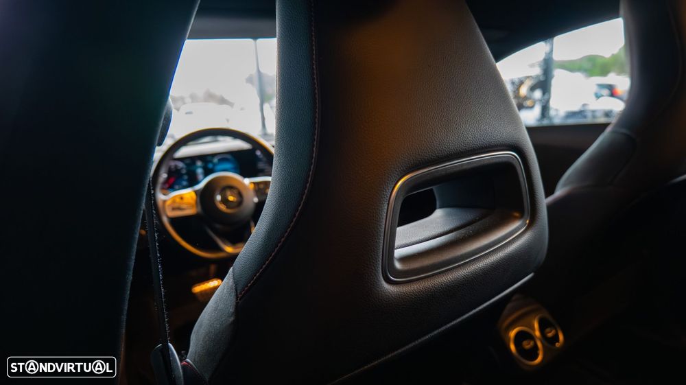 Mercedes-Benz CLA 180 d 7G-DCT AMG Line - 24