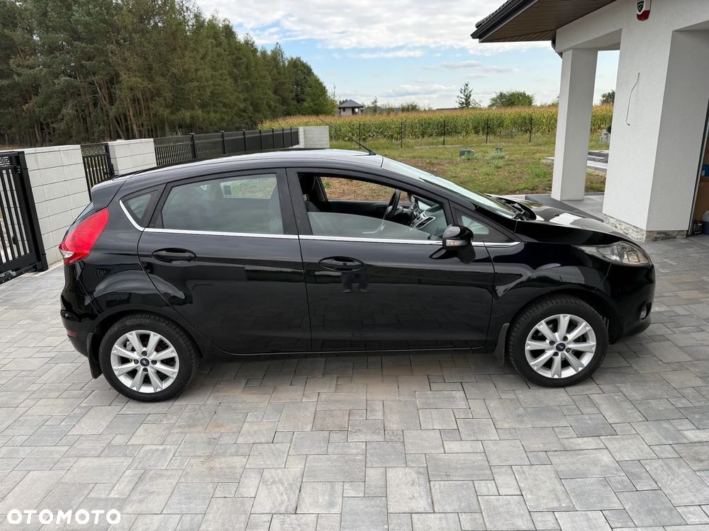 Ford Fiesta 1.4 Titanium - 2