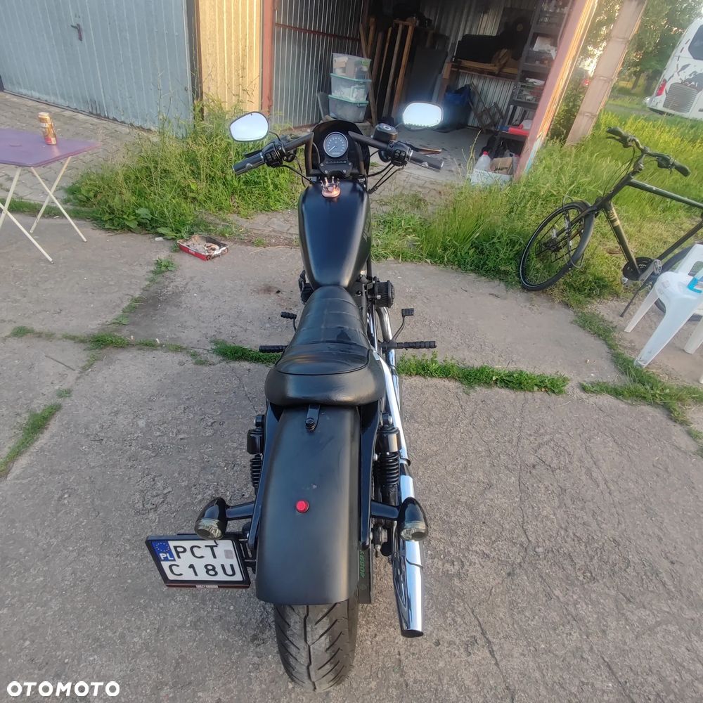 Harley-Davidson Sportster Iron 883 - 6