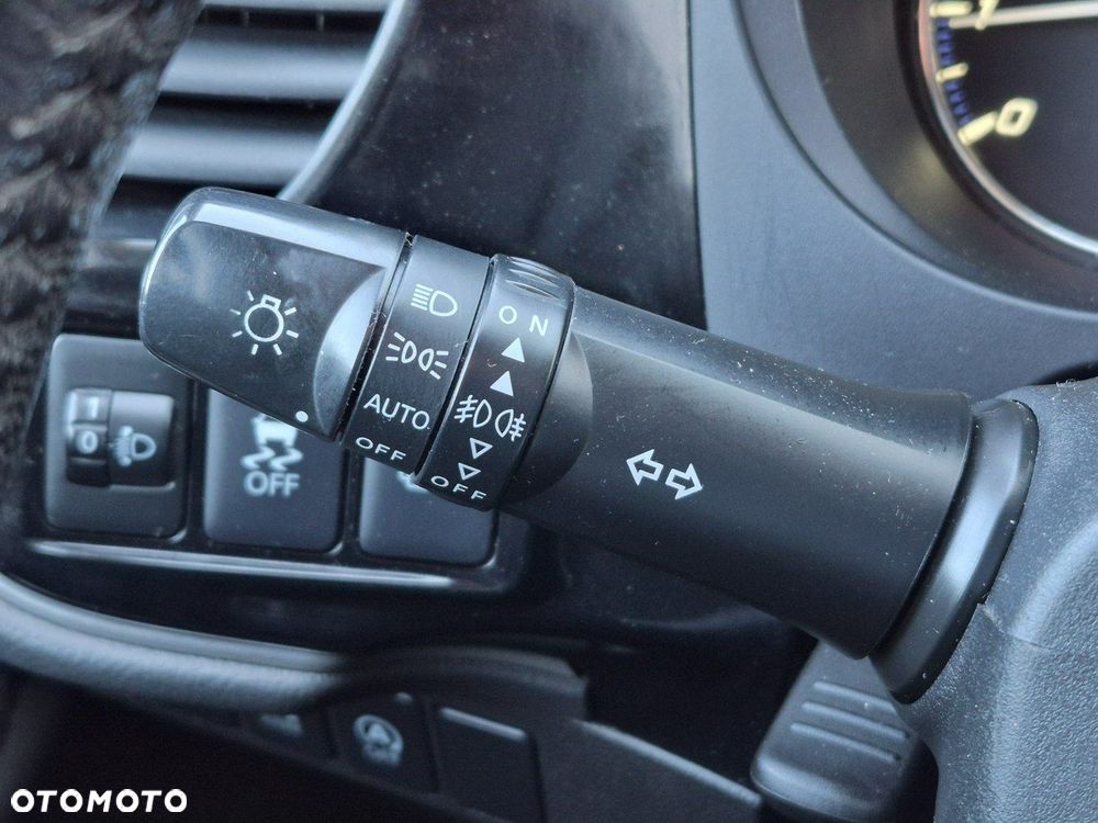 Mitsubishi Outlander - 34