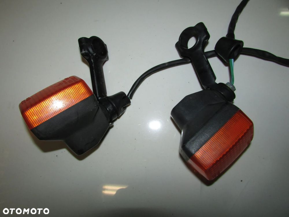 Honda XLV 750 RD01 kierunkowskazy przód kpl - 2