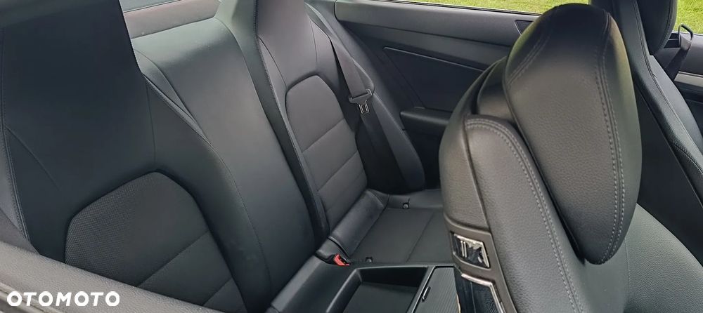 Mercedes-Benz Klasa E 250 CGI BlueEFFICIENCY Automatik Elegance - 29