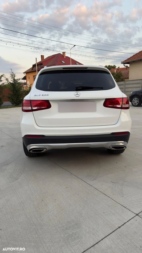 Mercedes-Benz GLC - 6