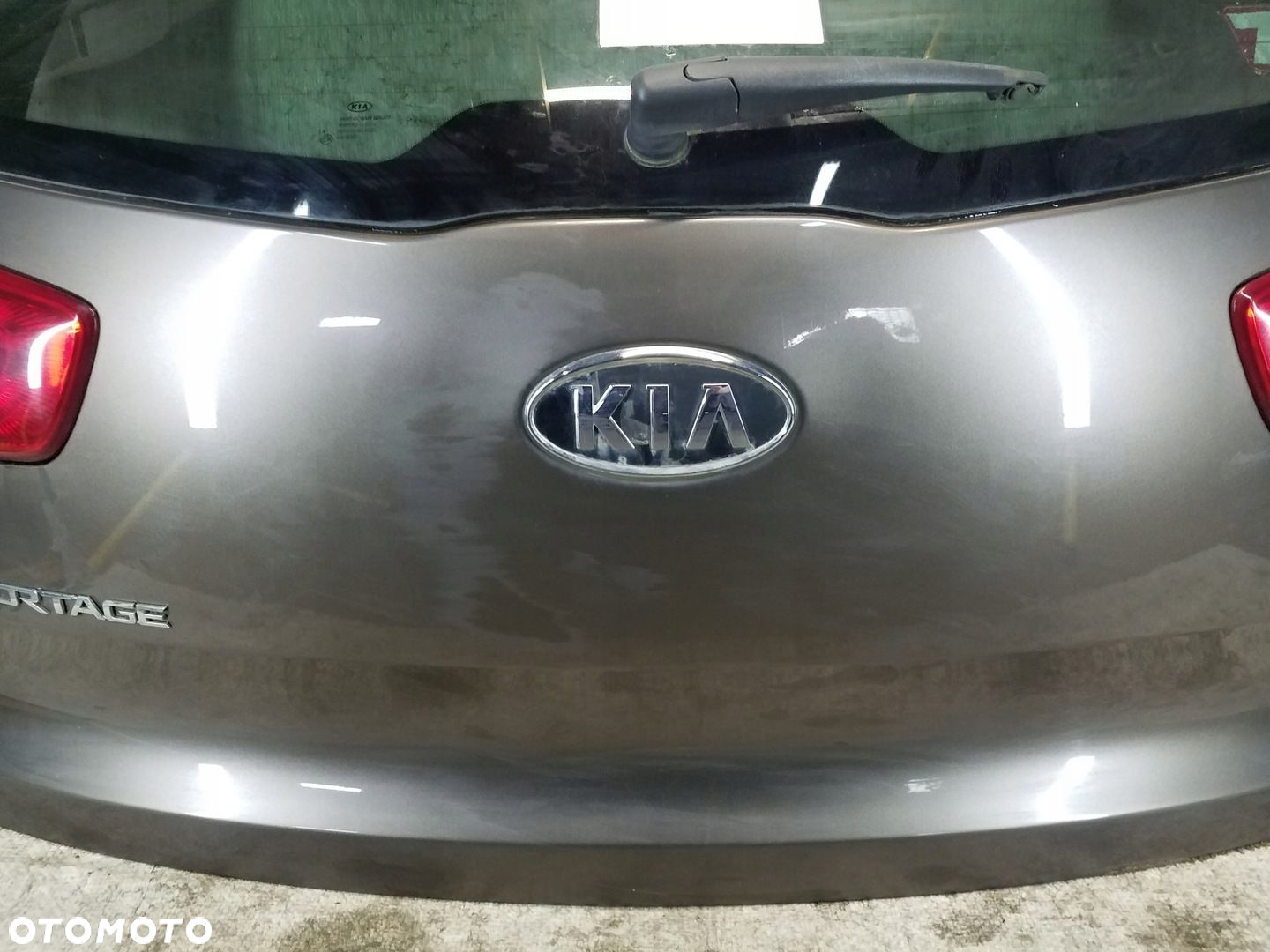 KLAPA BAGAŻNIKA TYŁ KIA SPORTAGE III KOD D5 - 6
