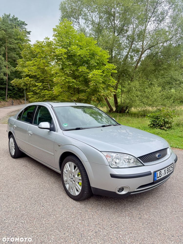 Ford Mondeo 2.5 V6 Ghia X - 5