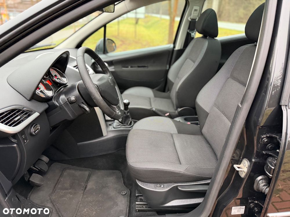 Peugeot 207 HDi FAP 90 (Blue Lion) Business-Line Niveau 2 - 14