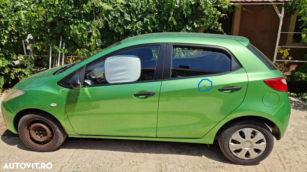 Mazda 2 - 3