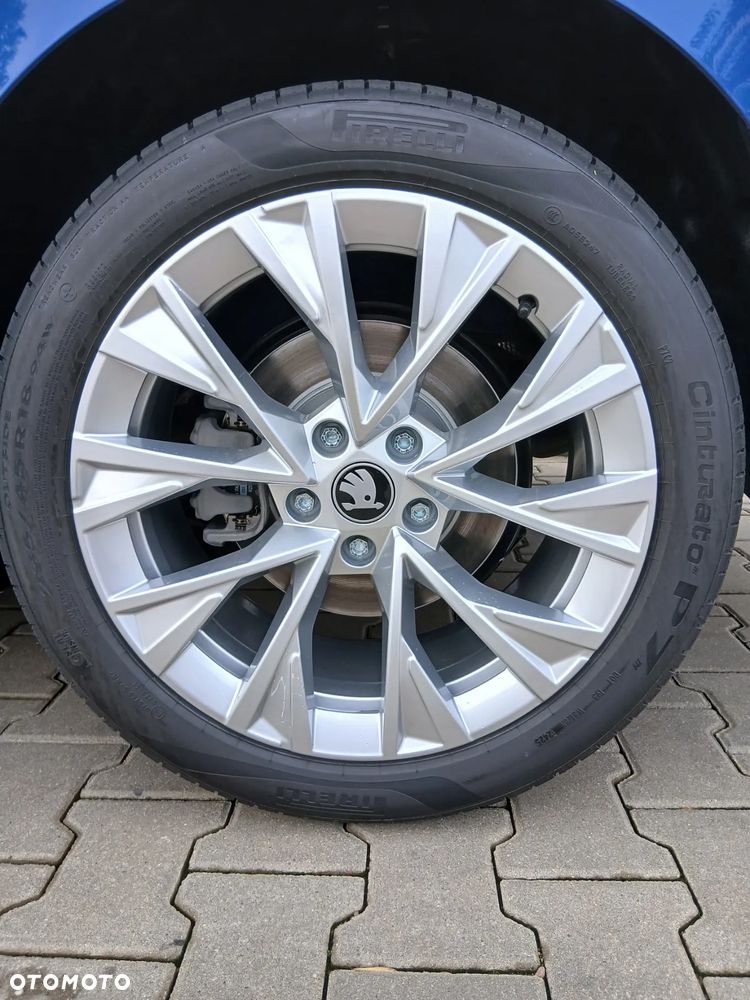 Skoda Superb 2.0 TSI Selection DSG - 12