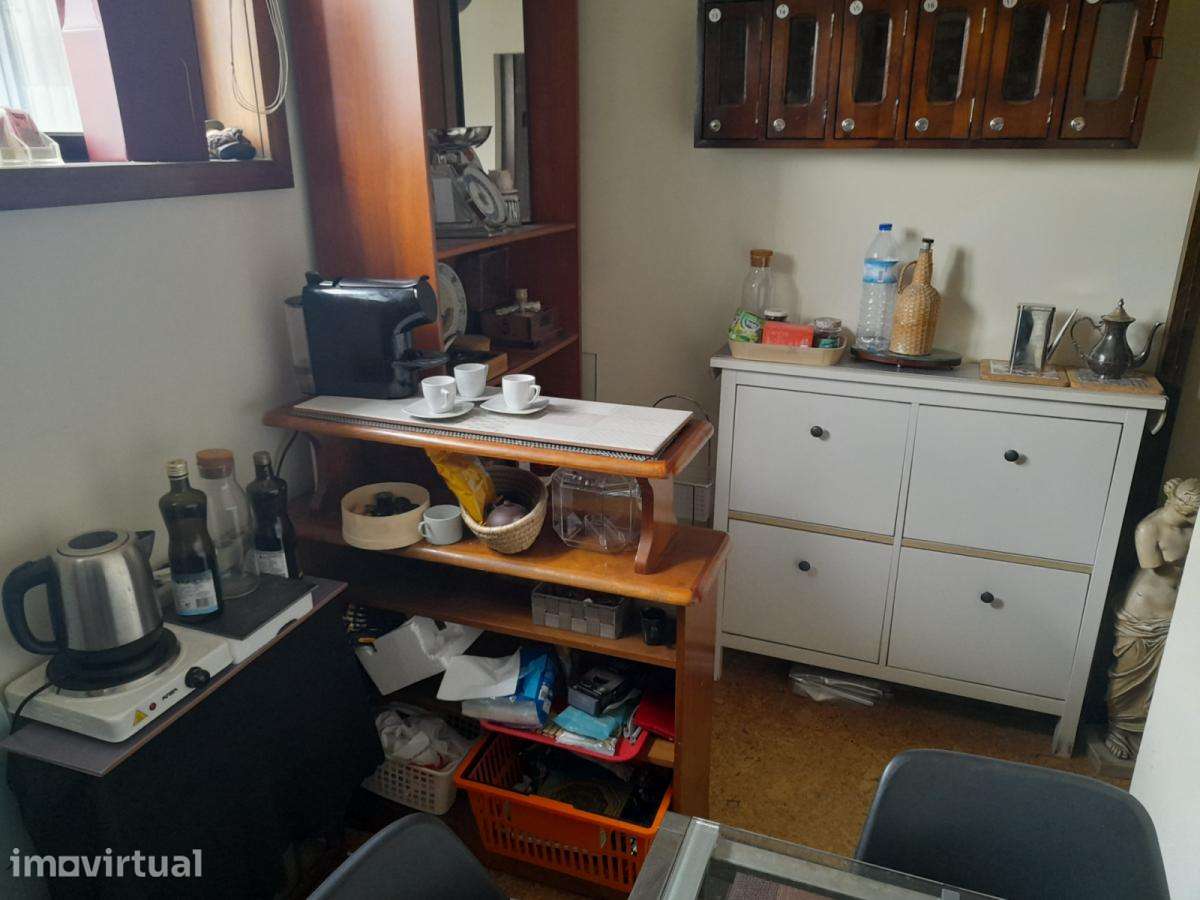 Apartamento com 1 quartos - localizado em Santo Ildefonso Porto - Grande imagem: 2/22