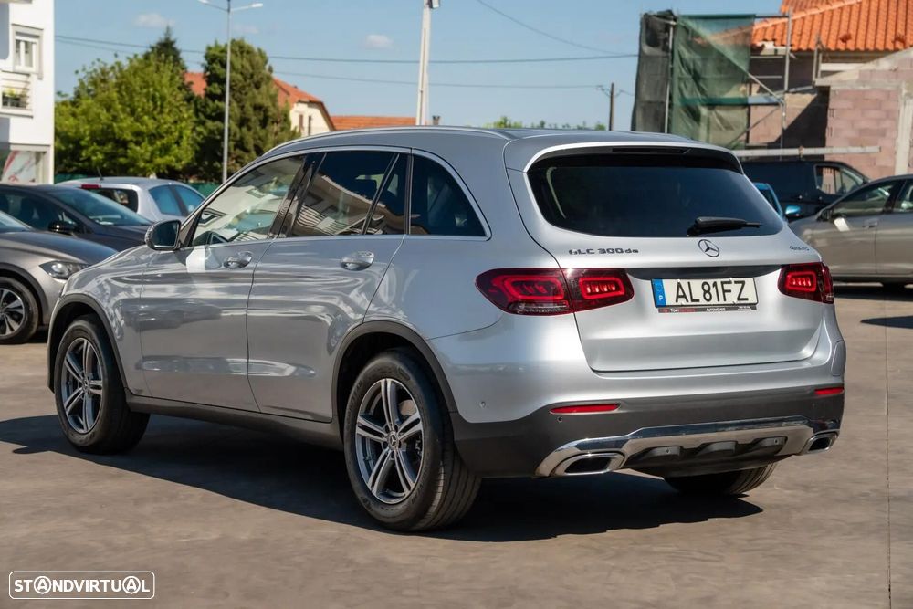 Mercedes-Benz GLC 300 de 4Matic - 11