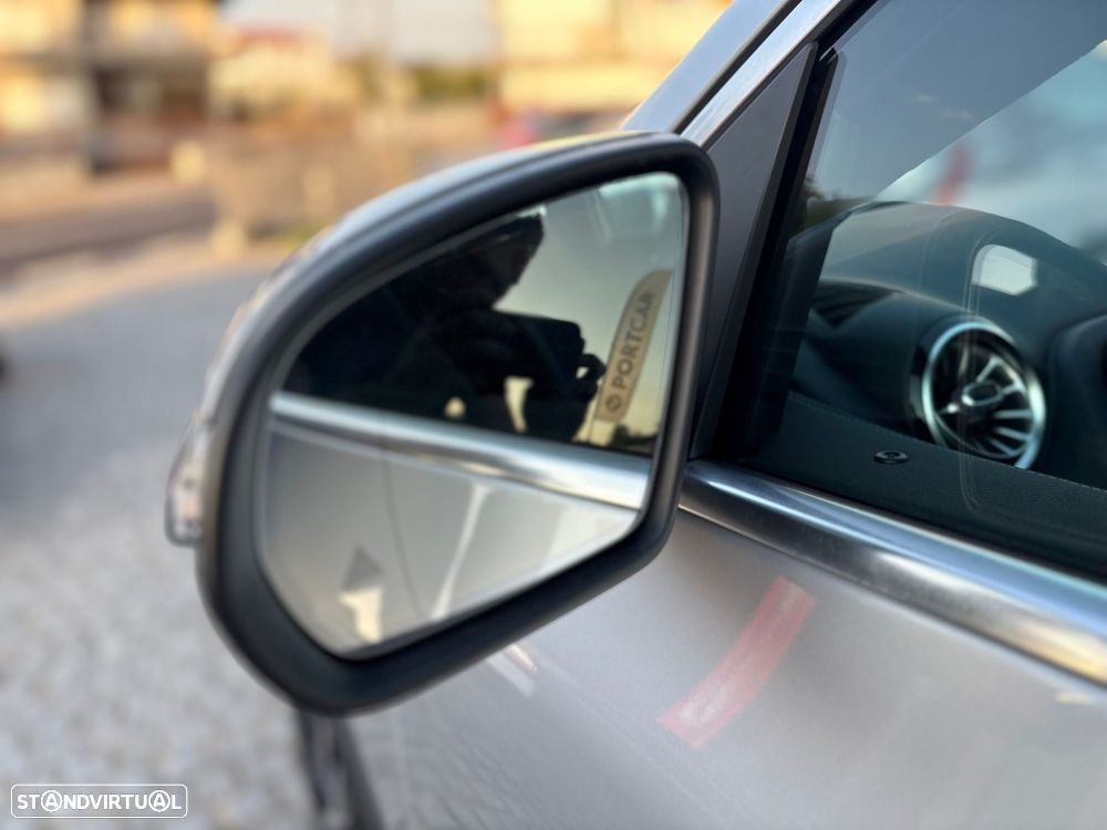Mercedes-Benz GLA 250 e Progressive - 42