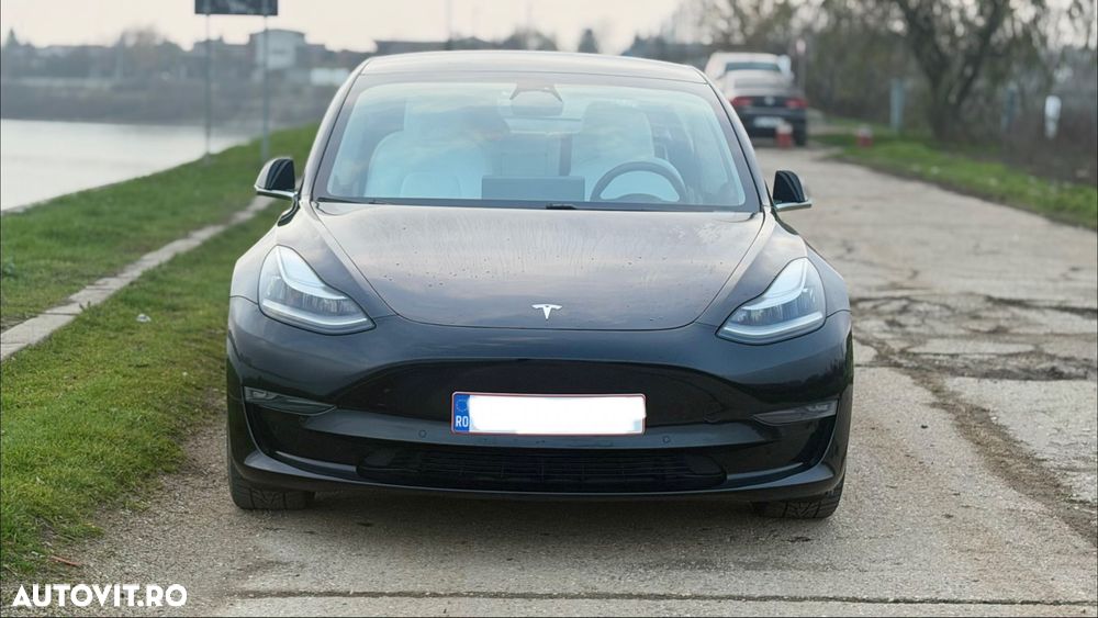 Tesla Model 3 Langstreckenbatterie Allradantrieb Dual Motor - 5