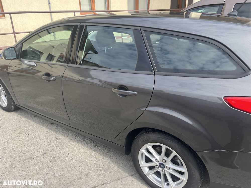 Ford Focus - 14