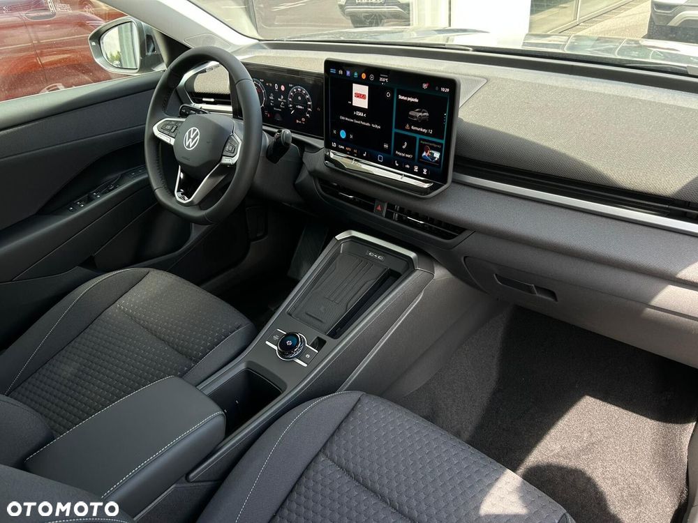 Volkswagen T-Roc - 13