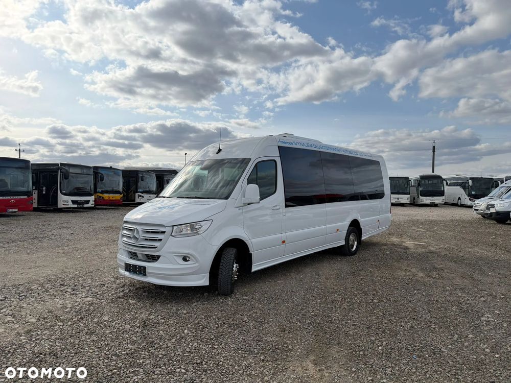 Mercedes-Benz Sprinter 517 - 12
